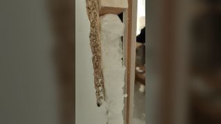 Πυρίμαχο αφρώδες αυτοκόλλητο στεγανωτικό για παράθυρα πορτών